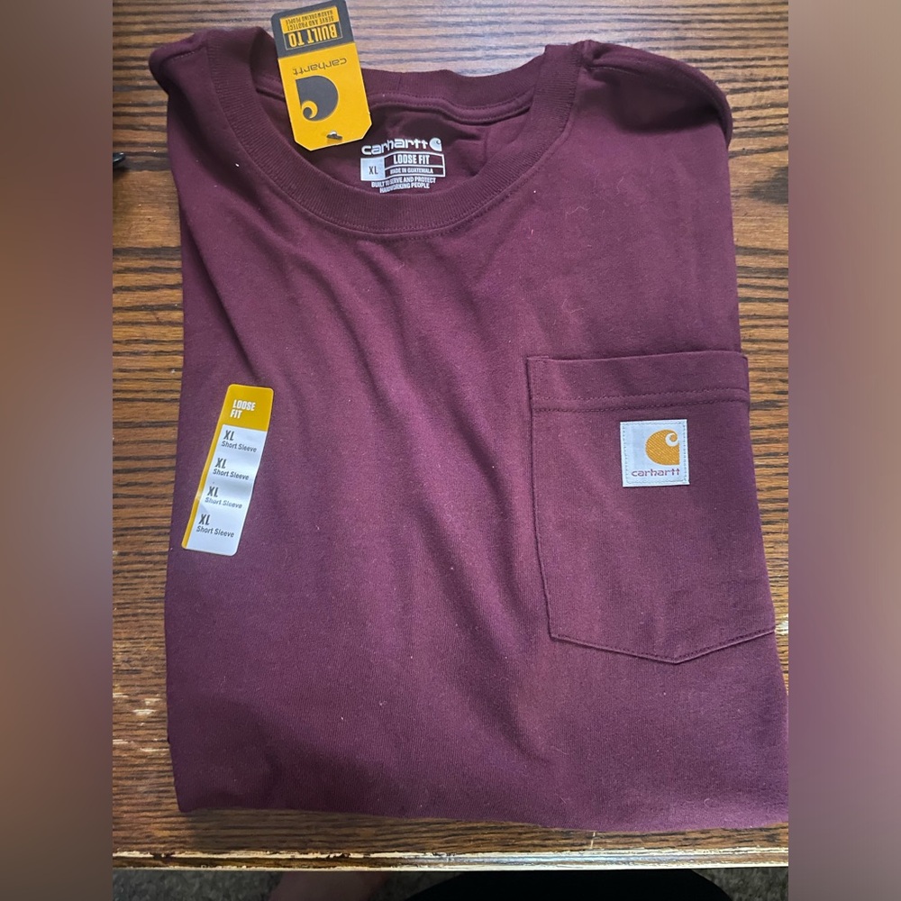 Brand new maroon men’s carhartt Tshirt
